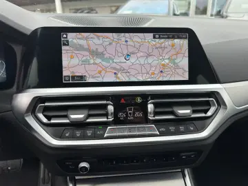 BMW 320 și Limuzină M SPORT LASER LIVE