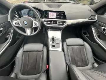 BMW 320 și Limuzină M SPORT LASER LIVE
