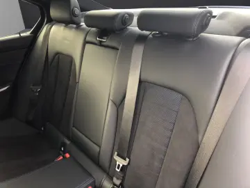 BMW 320 i Cameră LIM M-SPORT LED NAVI