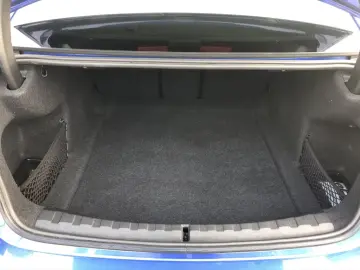 BMW 320 i Cameră LIM M-SPORT LED NAVI