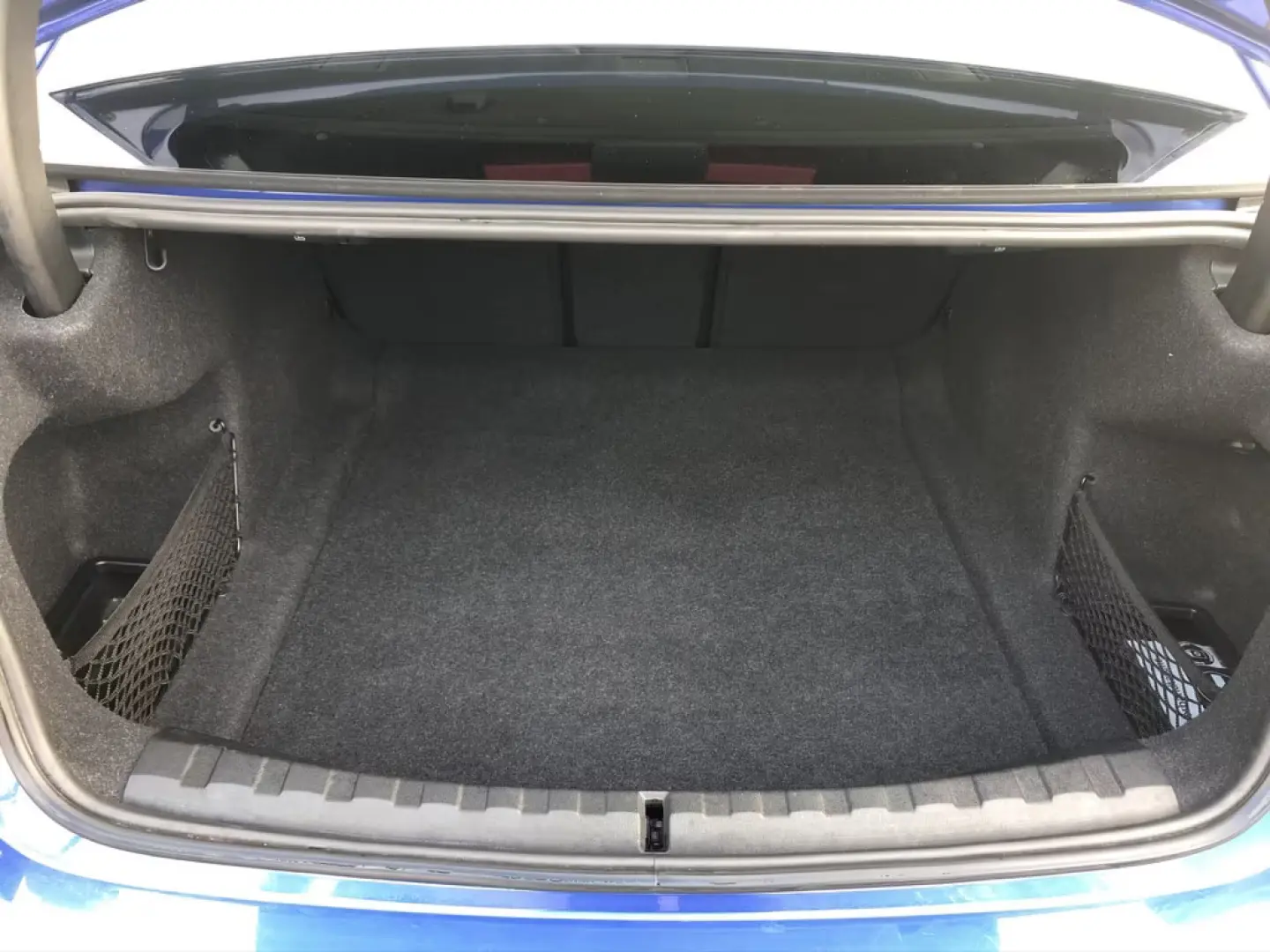 BMW 320 i Cameră LIM M-SPORT LED NAVI