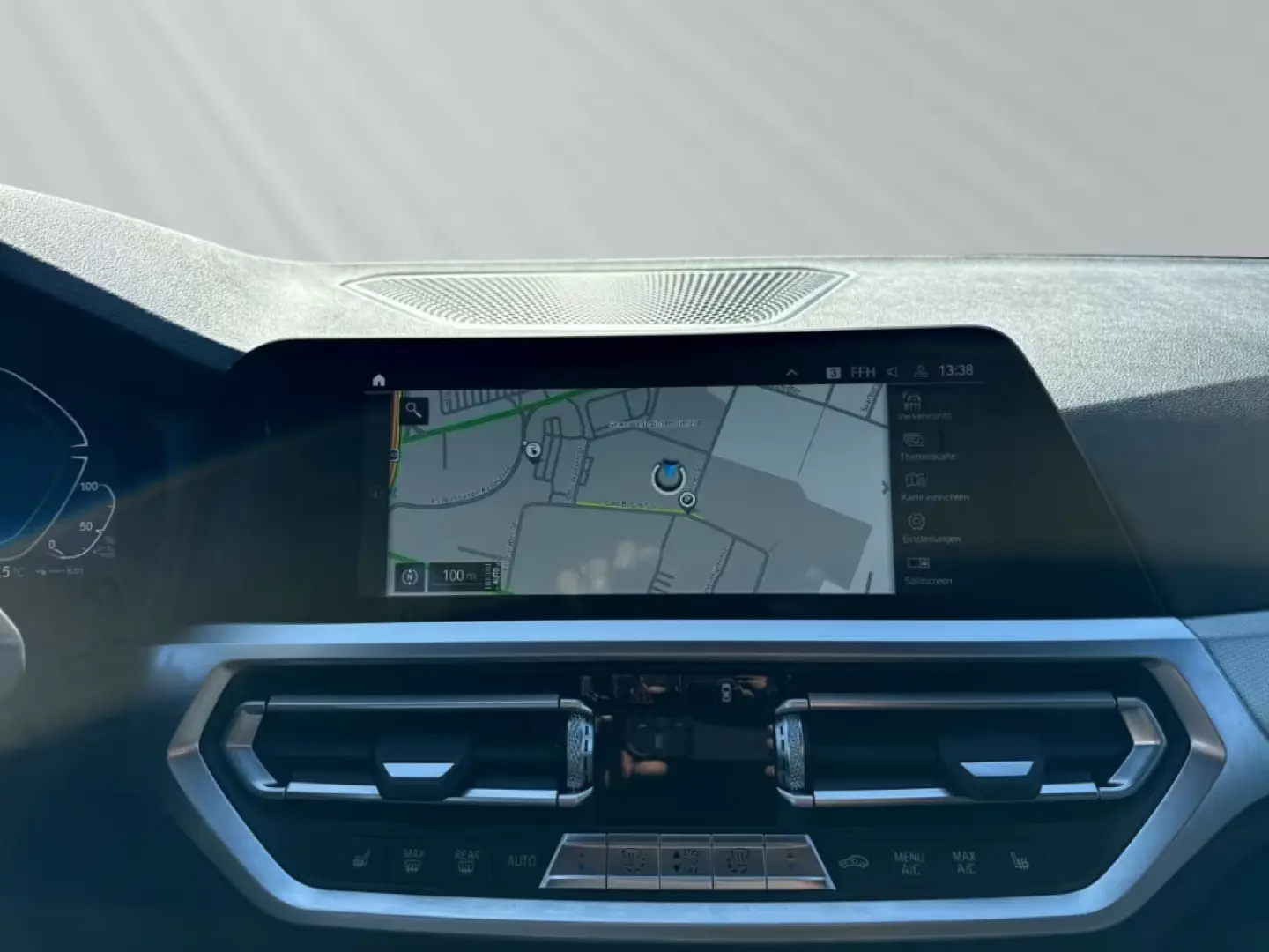 BMW 330 e Limuzina M Sport Navi LED SHZ