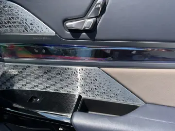 M760 e xDrive 4xmassag SkyDACH Autobahnassistent