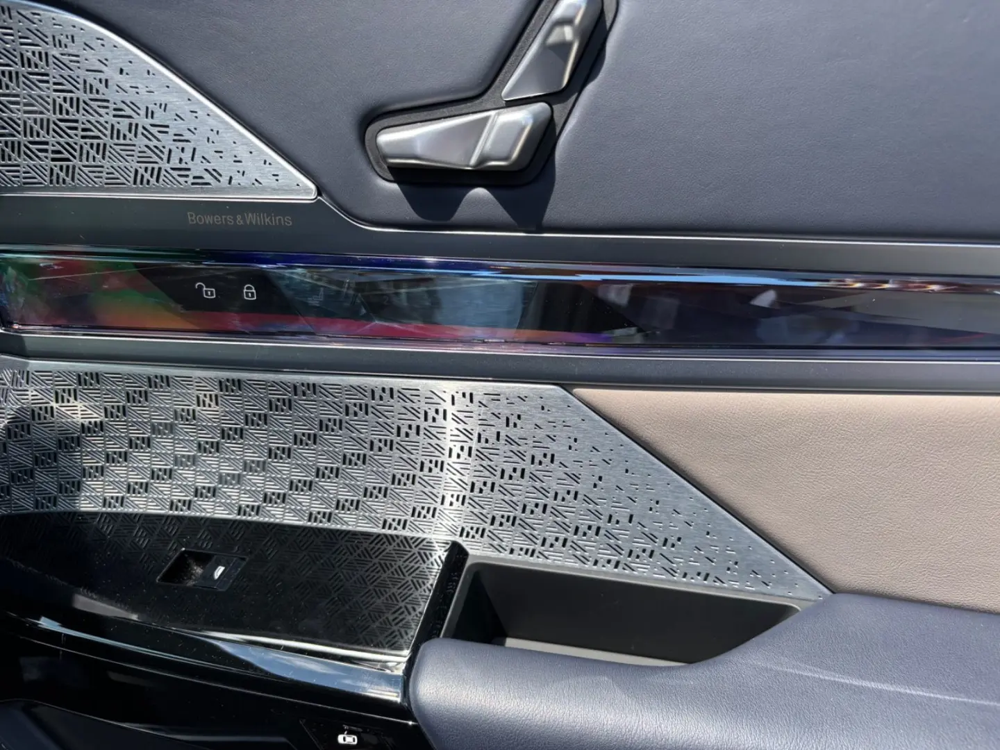 M760 e xDrive 4xmassag SkyDACH Autobahnassistent