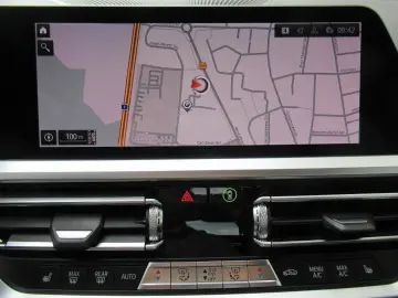 BMW 320 d A Sport Line Head-Up HiFi DAB