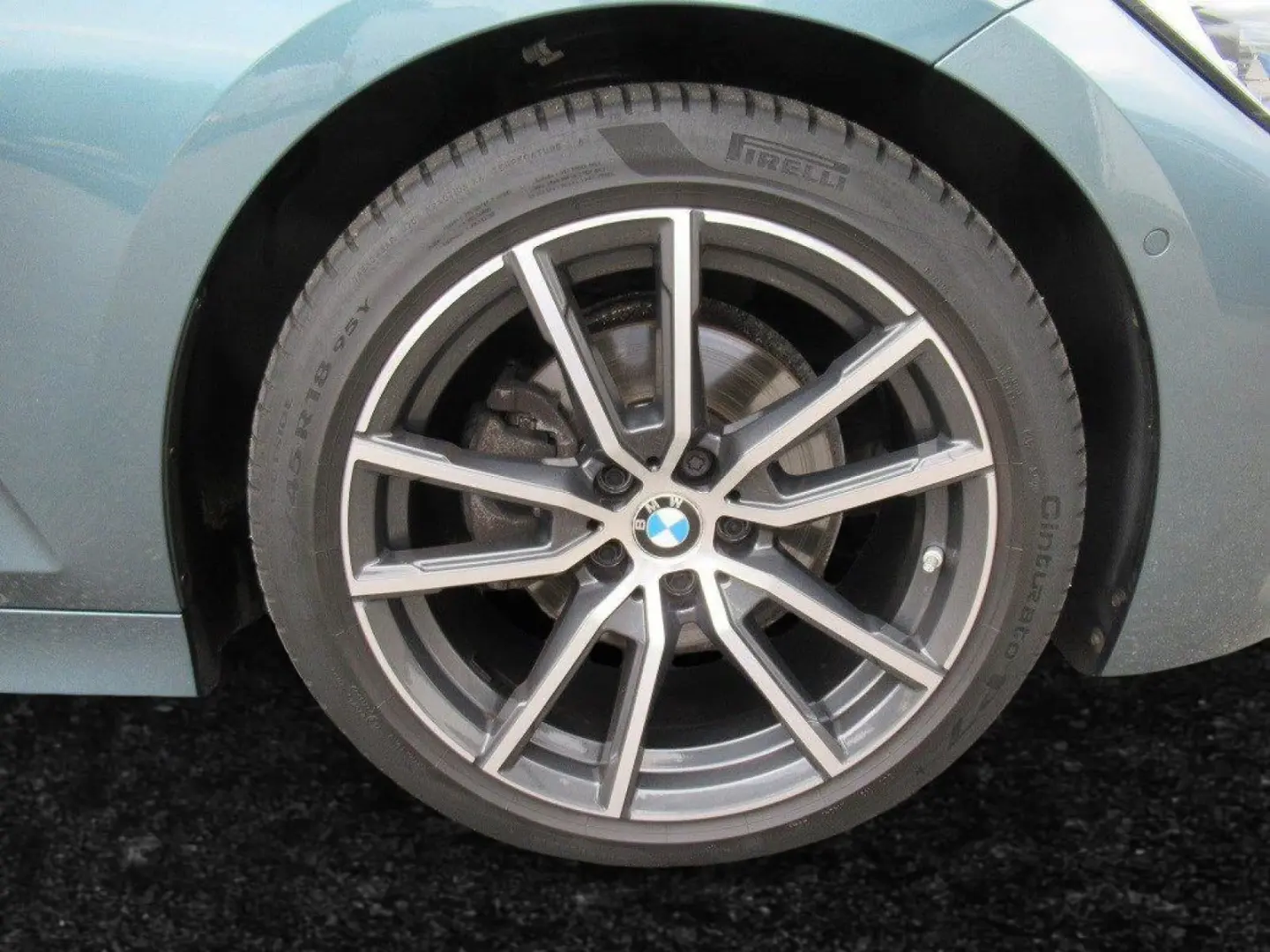 BMW 320 d A Sport Line Head-Up HiFi DAB
