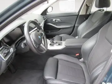 BMW 320 d A Sport Line Head-Up HiFi DAB