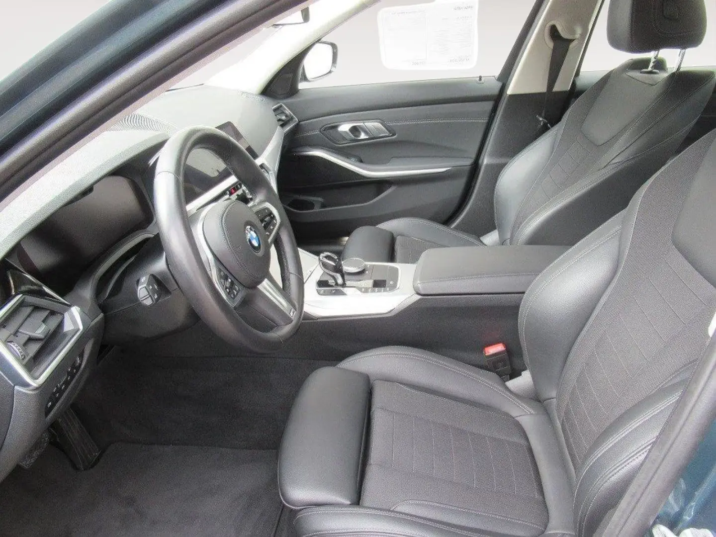 BMW 320 d A Sport Line Head-Up HiFi DAB