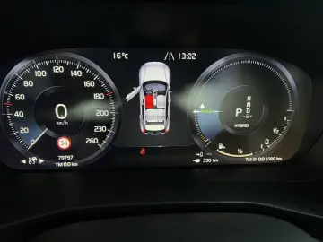 XC40 T4 Recharge R-Design DKG PilotAssist BLIS K
