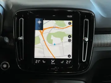 XC40 T4 Recharge R-Design DKG PilotAssist BLIS K