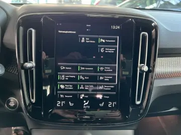 XC40 T4 Recharge R-Design DKG PilotAssist BLIS K