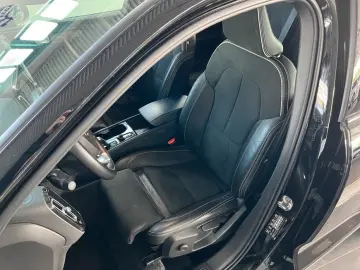 XC40 T4 Recharge R-Design DKG PilotAssist BLIS K