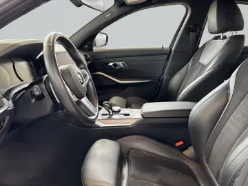 BMW 320 i M Sport Limuzină Laserlicht