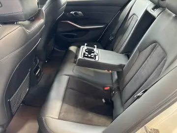 BMW 320 i M Sport Limuzină Laserlicht