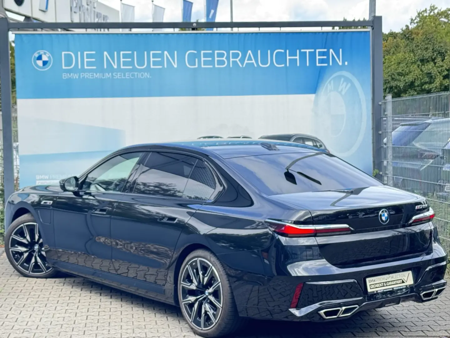 M760e xDrive Autobahnas. P.SKY Massage Autm.Tür