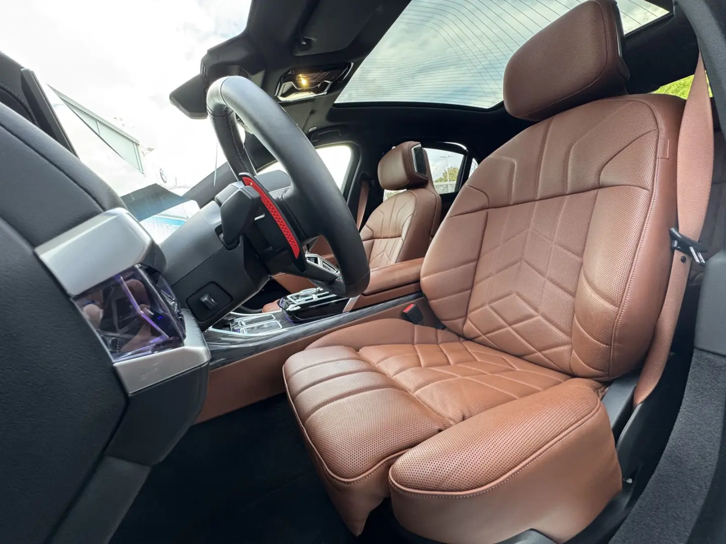 M760e xDrive Autobahnas. P.SKY Massage Autm.Tür
