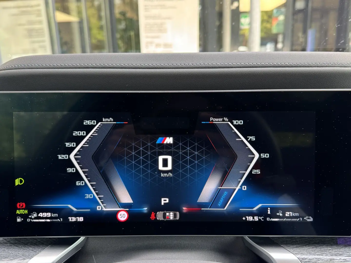 M760e xDrive Autobahnas. P.SKY Massage Autm.Tür