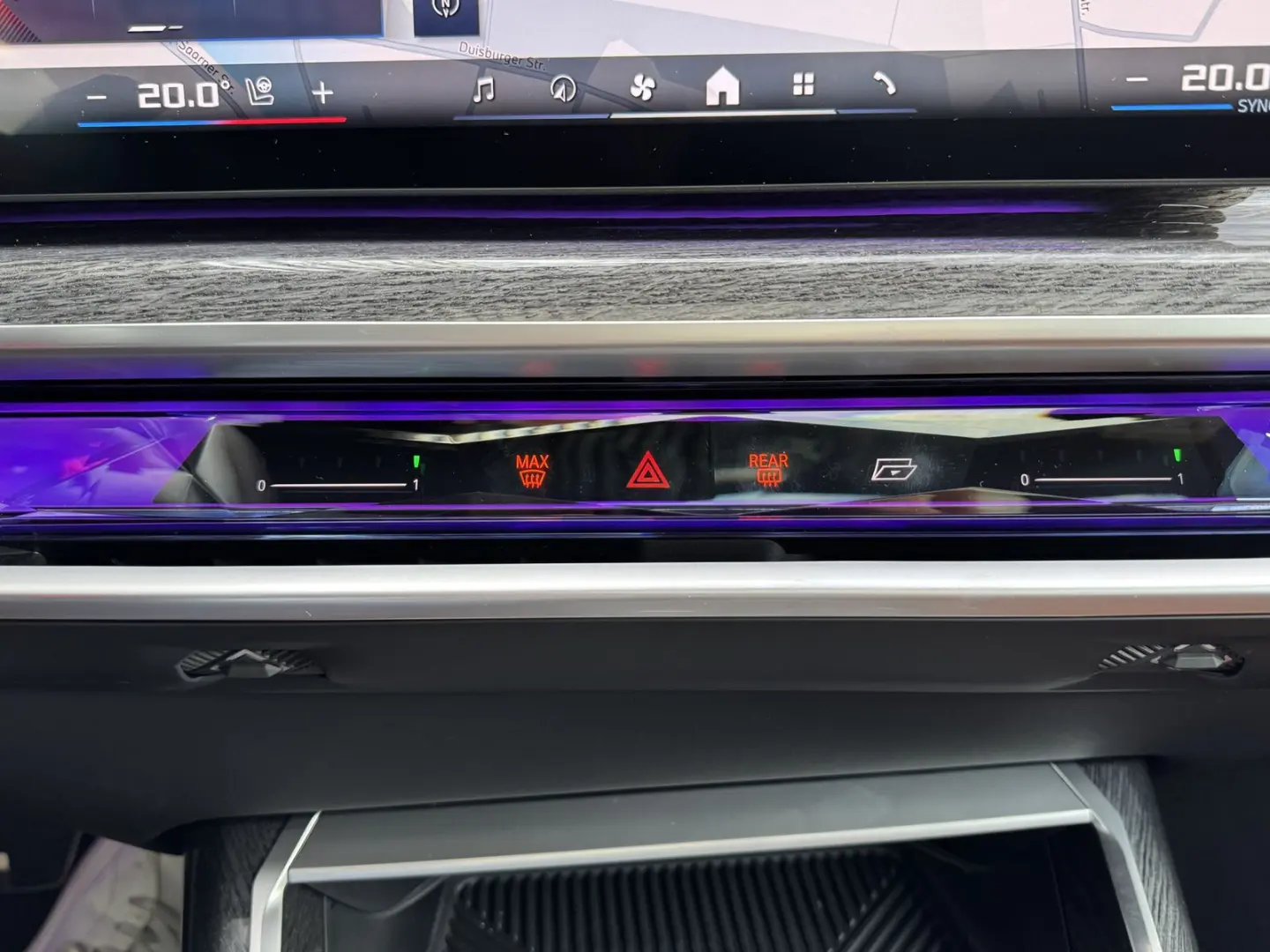 M760e xDrive Autobahnas. P.SKY Massage Autm.Tür