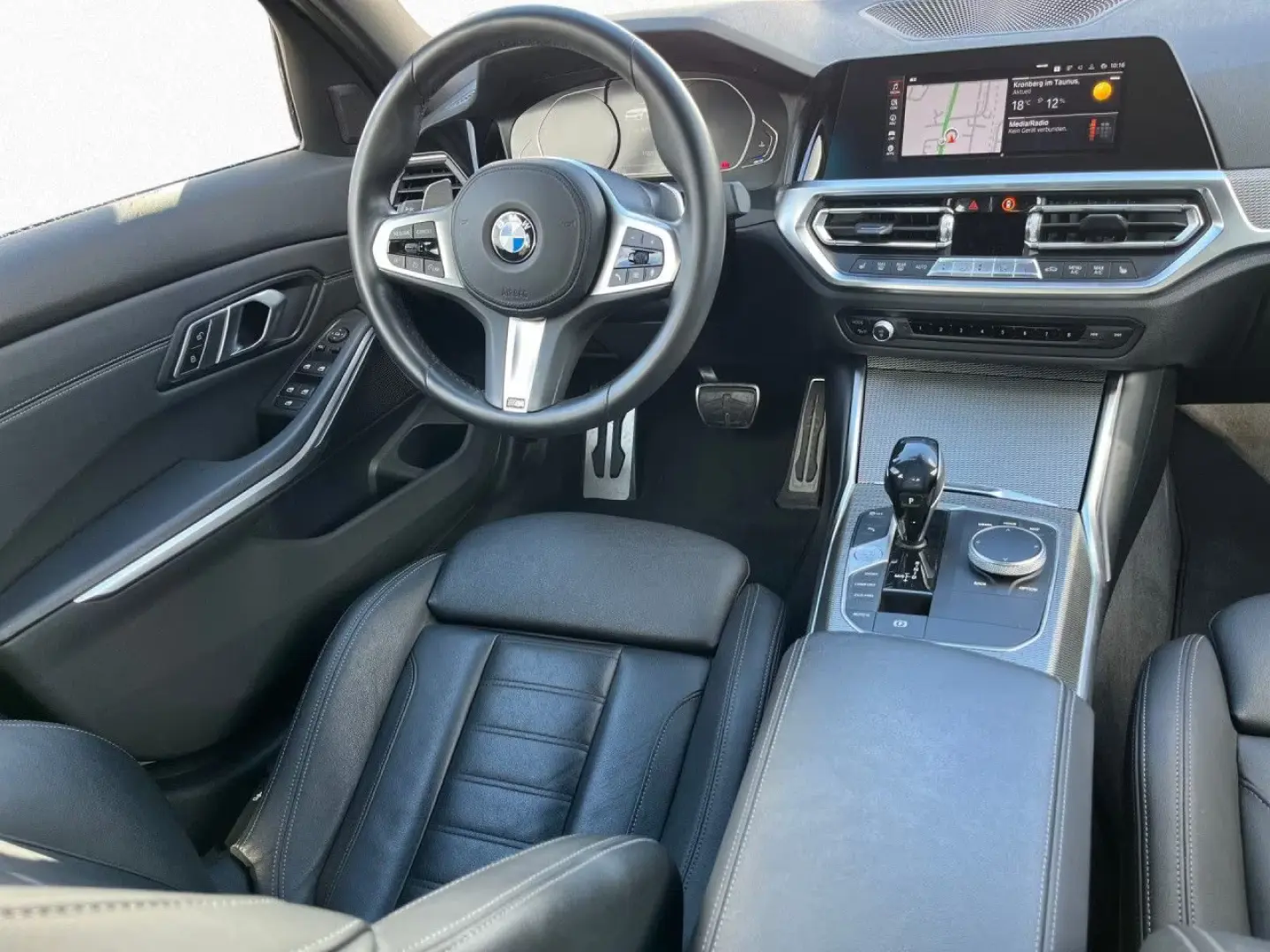 BMW 320 d xDrive Limo M SPORT LivePlus