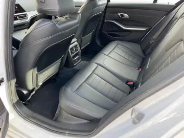 BMW 320 d xDrive Limo M SPORT LivePlus