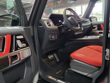 Mercedes Benz G63 AMG