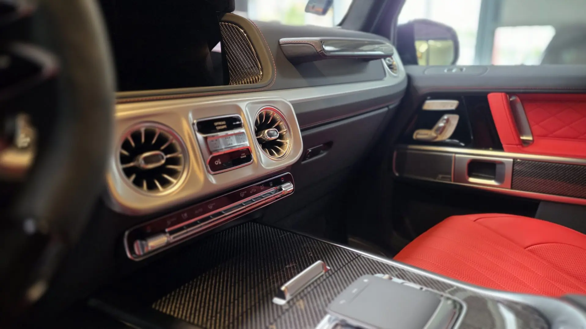 Mercedes Benz G63 AMG