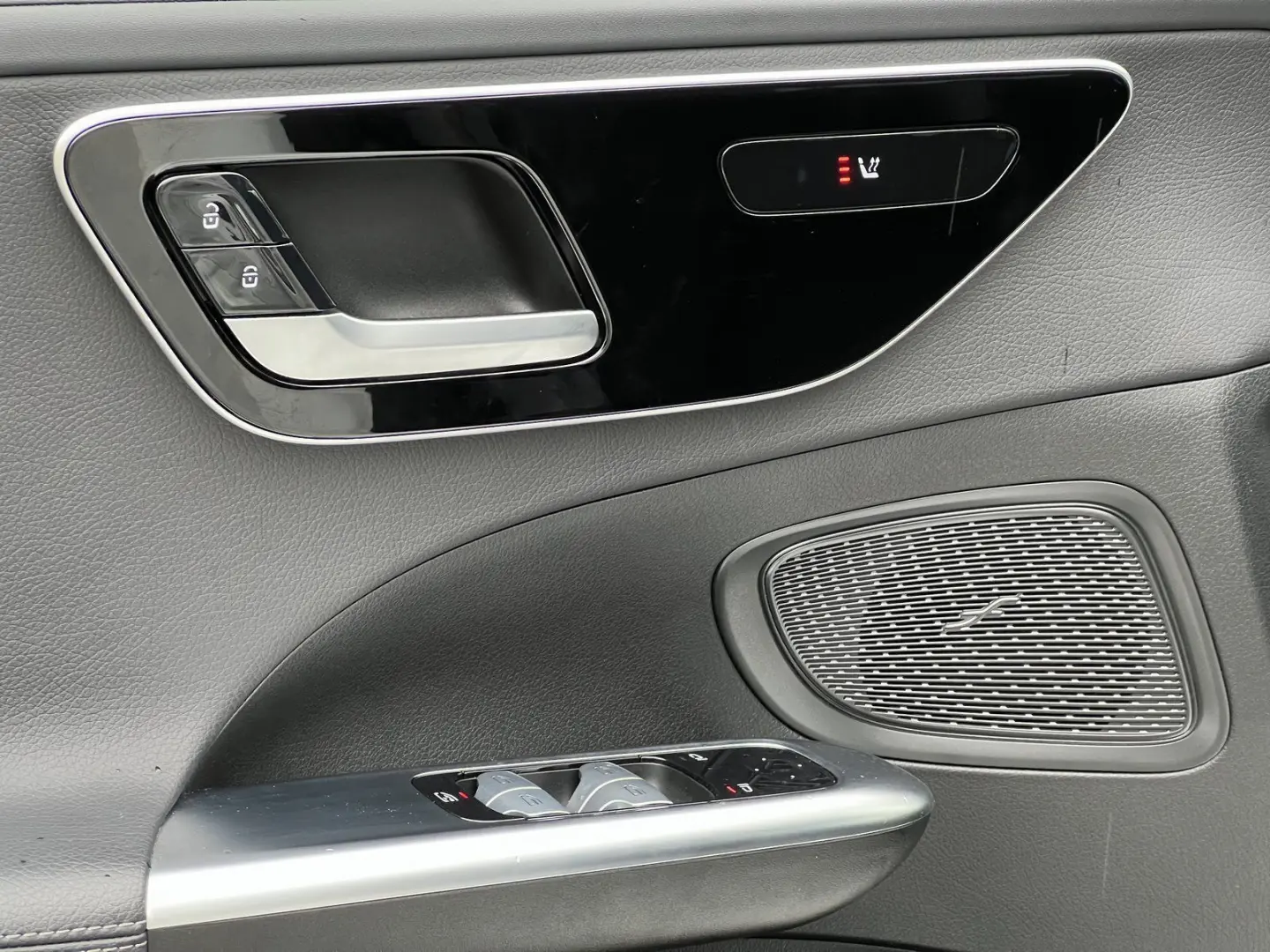 C 400 e 4M AMG Line LED High Spurhalteassistent
