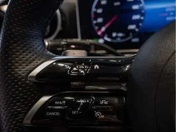 C 400 e 4M AMG Sport AHK Distr. LED Navi Kamera
