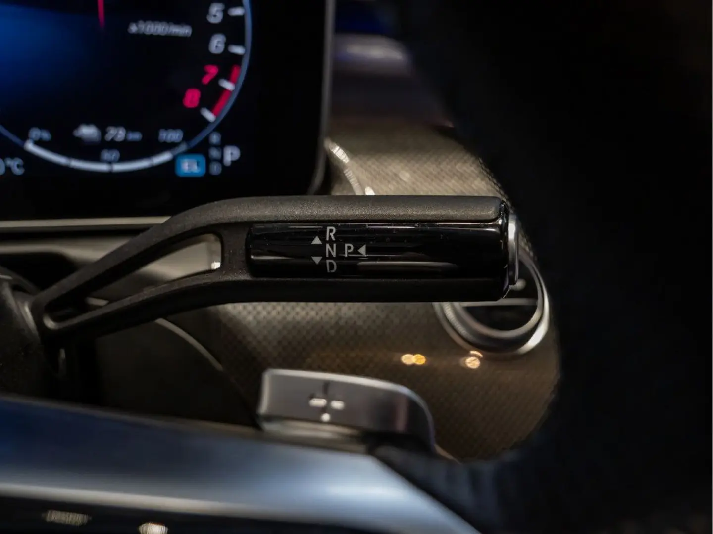 C 400 e 4M AMG Sport AHK Distr. LED Navi Kamera