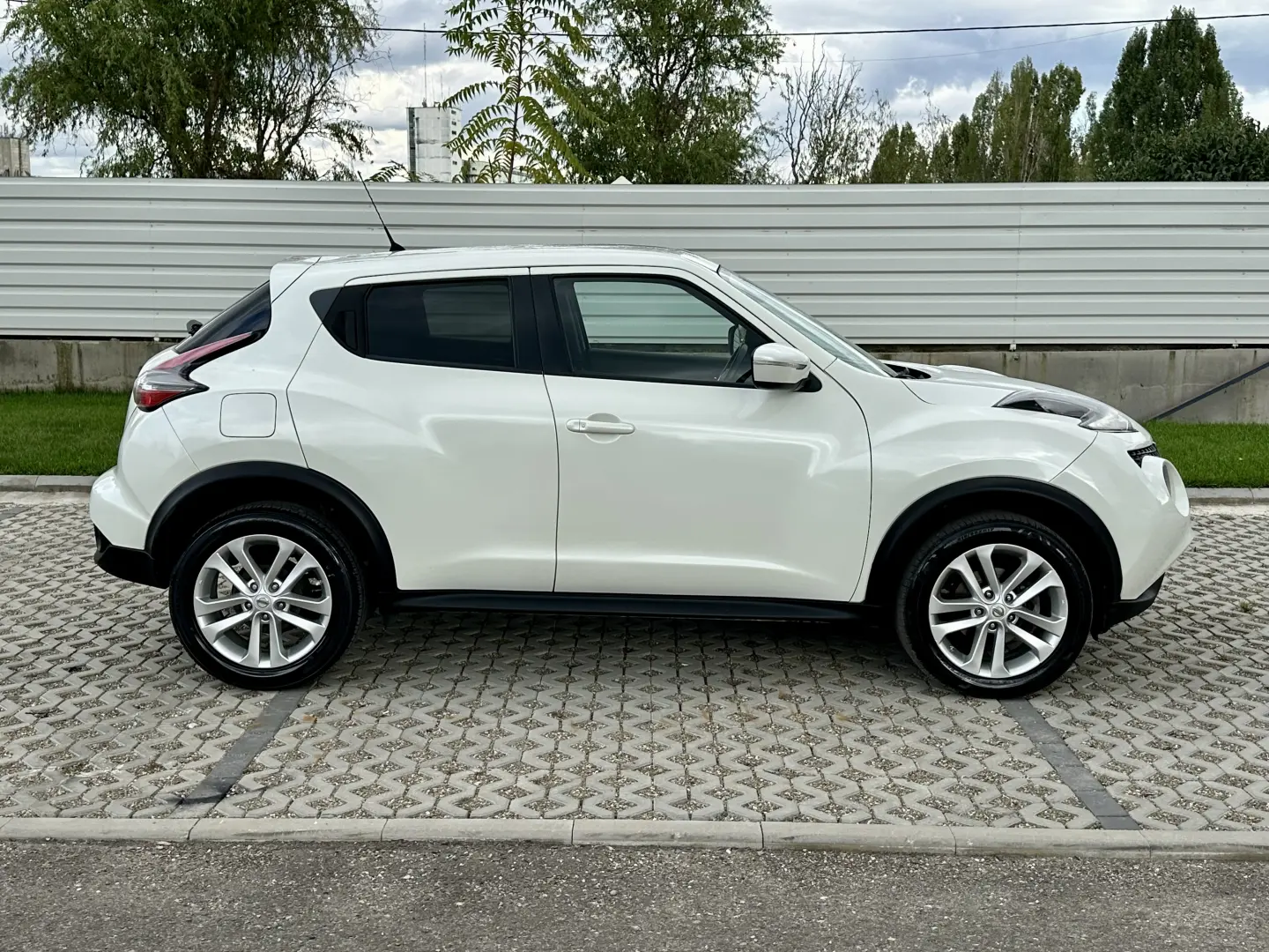 Nissan Juke   camera marsarier  132.000 km  3 moduri condus
