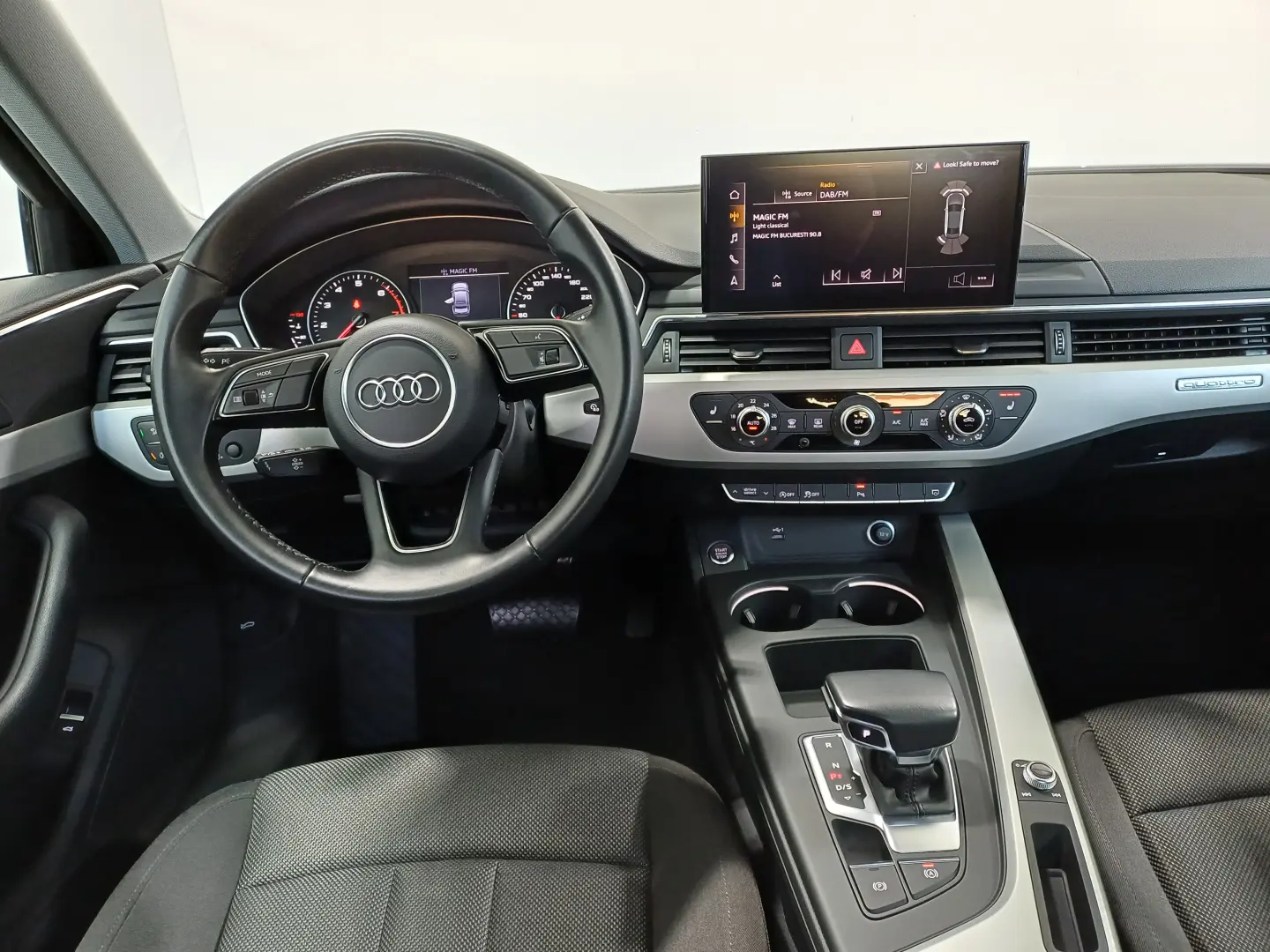 Audi A4 Limousine 40 TFSI quattro