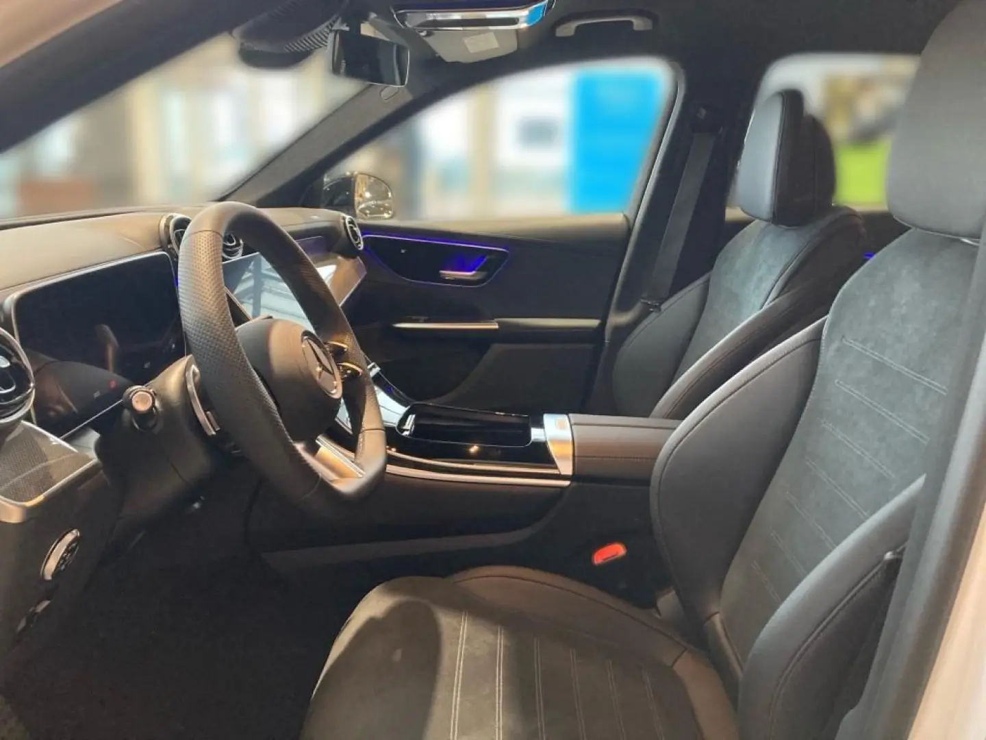 GLC 300 e 4M AMG-Line Night AHK DISTRON MBUX Kam