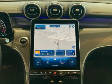 GLC 300 e 4M AMG-Line Night AHK DISTRON MBUX Kam