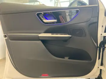 GLC 300 e 4M AMG-Line Night AHK DISTRON MBUX Kam