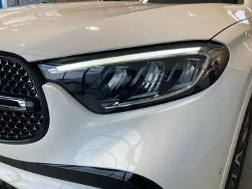 GLC 300 e 4M AMG-Line Night AHK DISTRON MBUX Kam