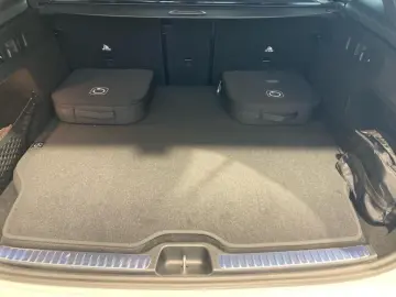 GLC 300 e 4M AMG-Line Night AHK DISTRON MBUX Kam