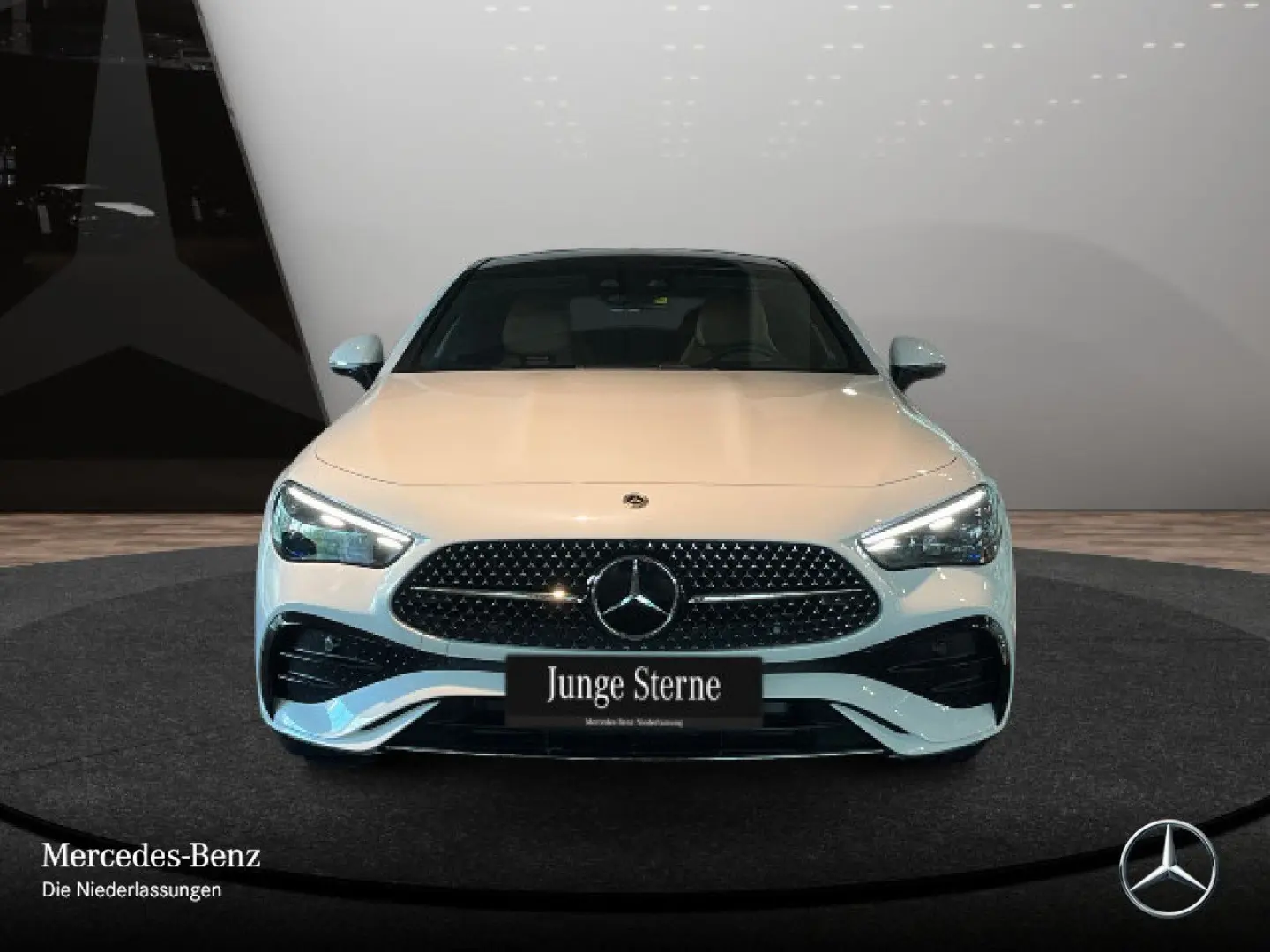 CLE 300 e AMG Line Advanced  Pano Fahrassi 360