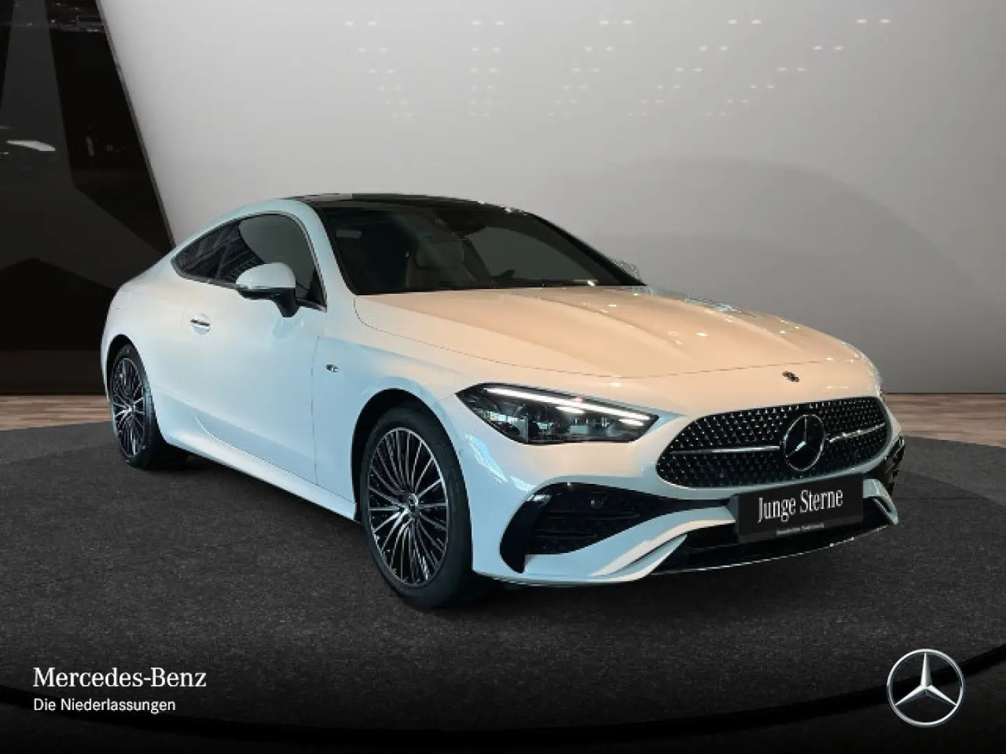 CLE 300 e AMG Line Advanced  Pano Fahrassi 360
