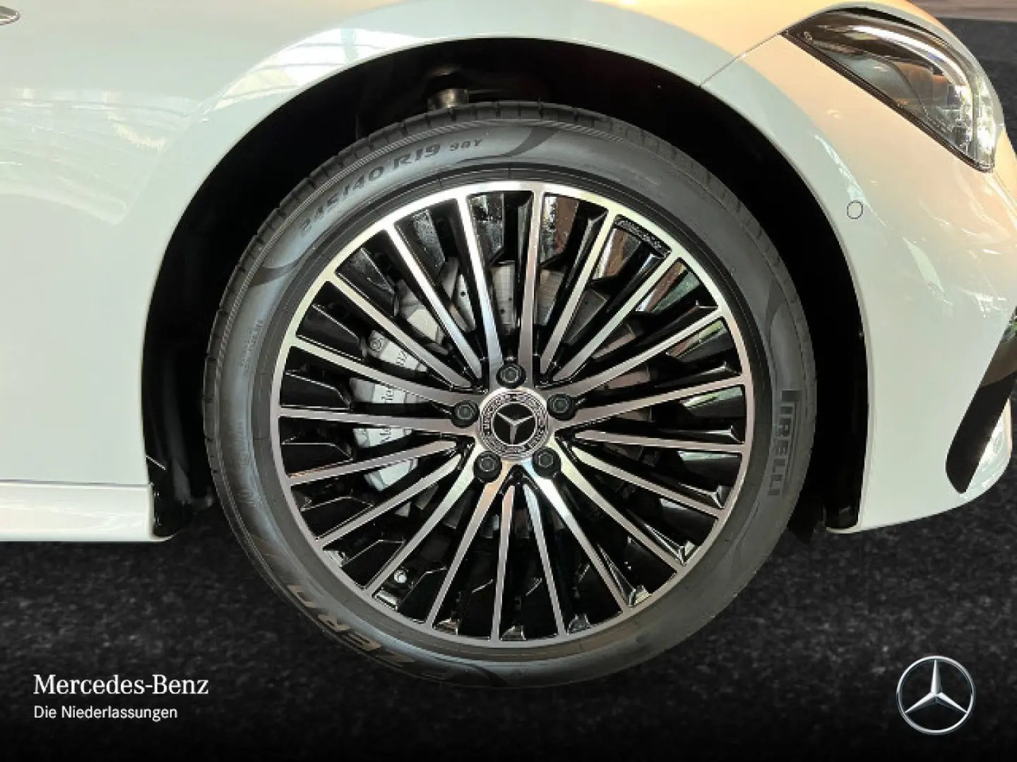 CLE 300 e AMG Line Advanced  Pano Fahrassi 360