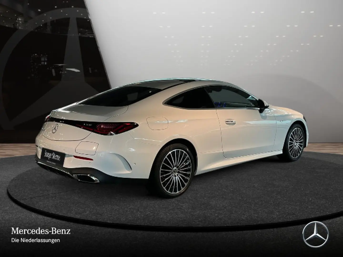 CLE 300 e AMG Line Advanced  Pano Fahrassi 360