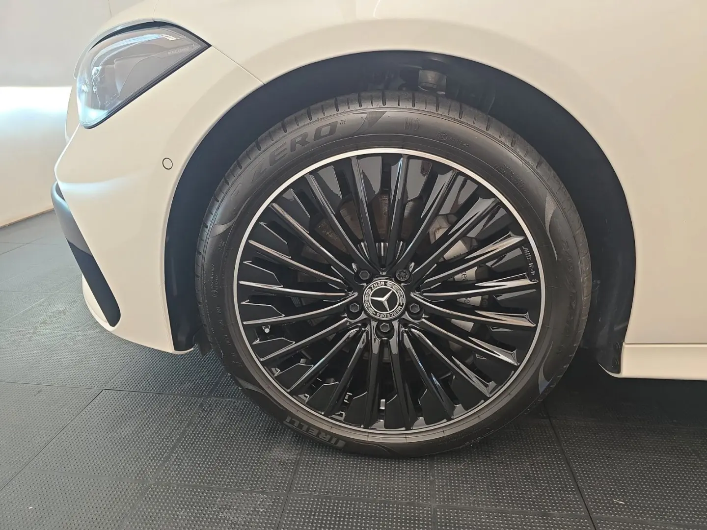 CLE 300e AMG Burmester3D Pano Fahrassi  Night