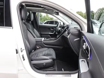 GLC 300 e 4M AMG Sport Advanced LED Pano Navi SH
