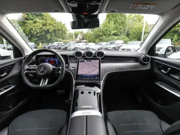 GLC 300 e 4M AMG Sport Advanced LED Pano Navi SH