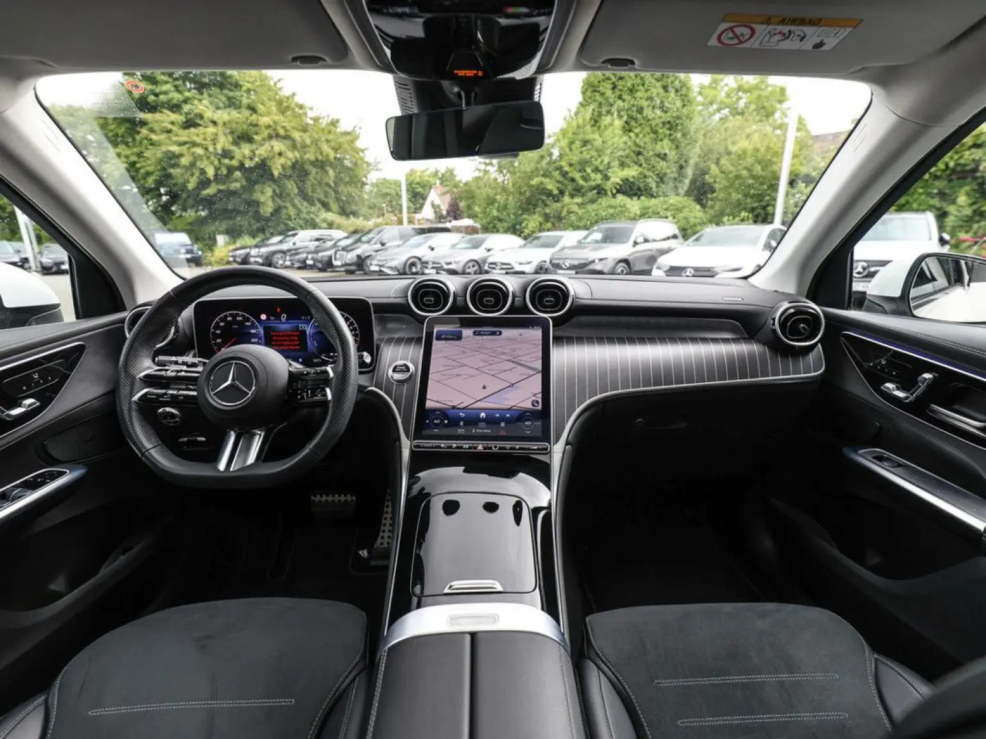 GLC 300 e 4M AMG Sport Advanced LED Pano Navi SH