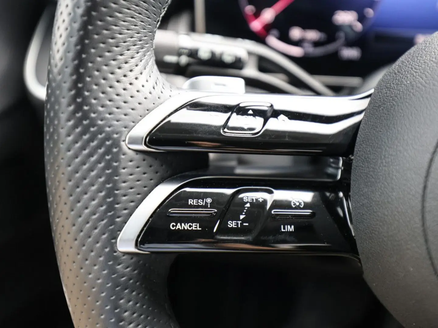 GLC 300 e 4M AMG Sport Advanced LED Pano Navi SH