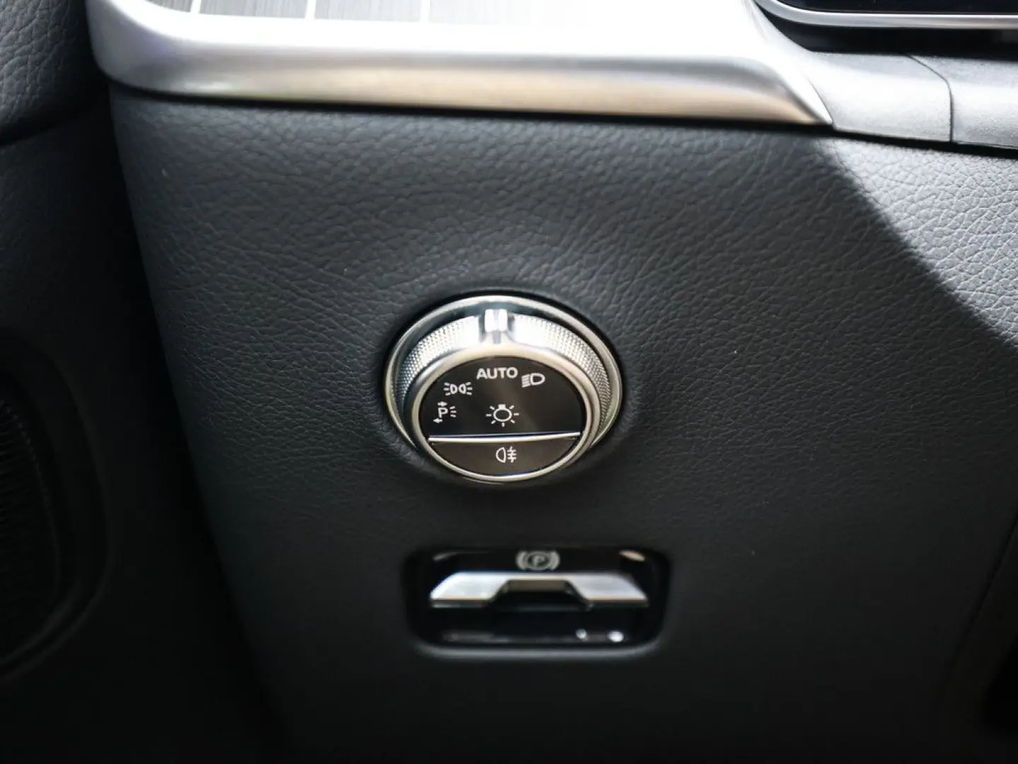 GLC 300 e 4M AMG Sport Advanced LED Pano Navi SH