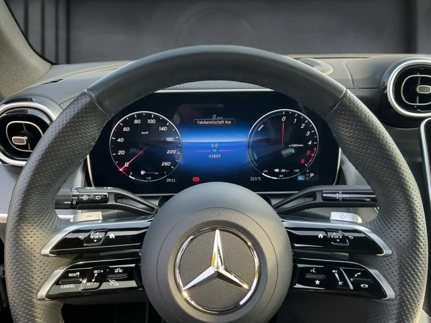 GLC 300 de 4M AMG HUD AHK Panorama 360  Distro.