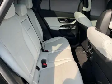 GLC 300 de 4M AMG HUD AHK Panorama 360  Distro.