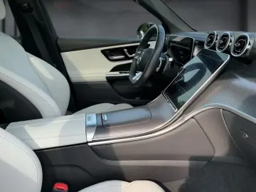 GLC 300 de 4M AMG HUD AHK Panorama 360  Distro.