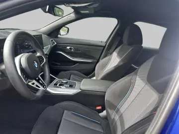 BMW 320 I XDRIVE Pachet Sport Navi Digital
